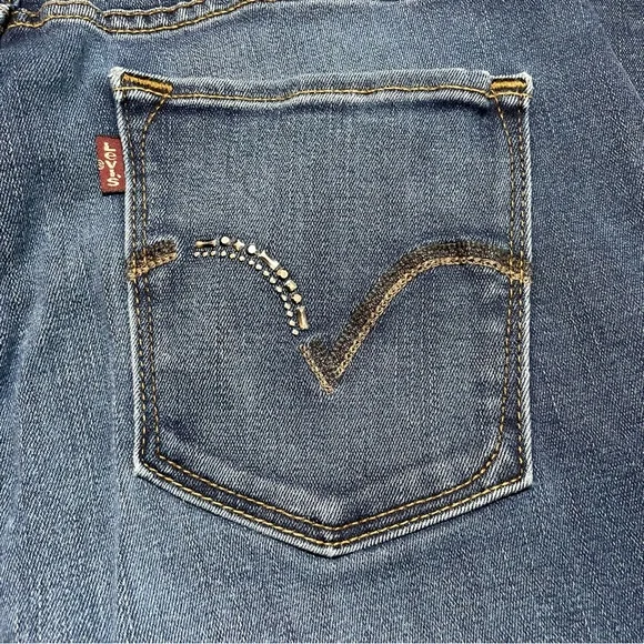 Levi’s Perfectly Slimming 512 Bootcut Jeans - Picture 6 of 10